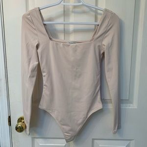Aritzia Contour bodysuit size S